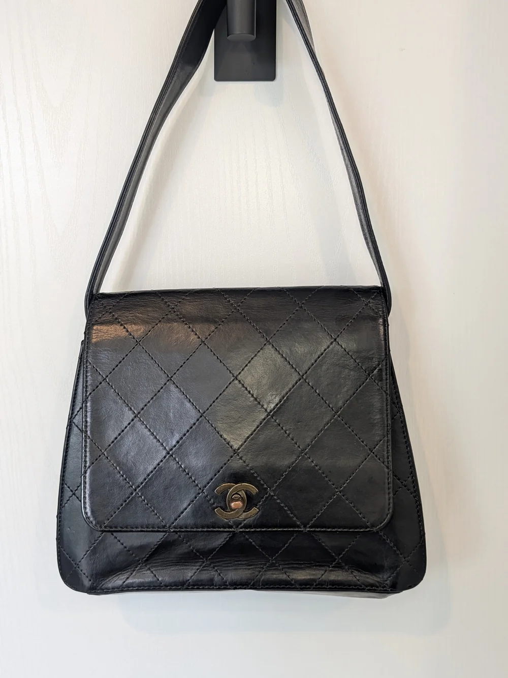 Chanel Vintage Matelassé Kelly Shoulder Bag In Black Quilted Lambskin